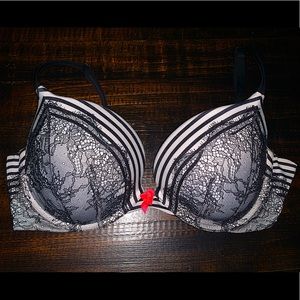 Victoria’s Secret Very Sexy Push-Up Bra - 36D